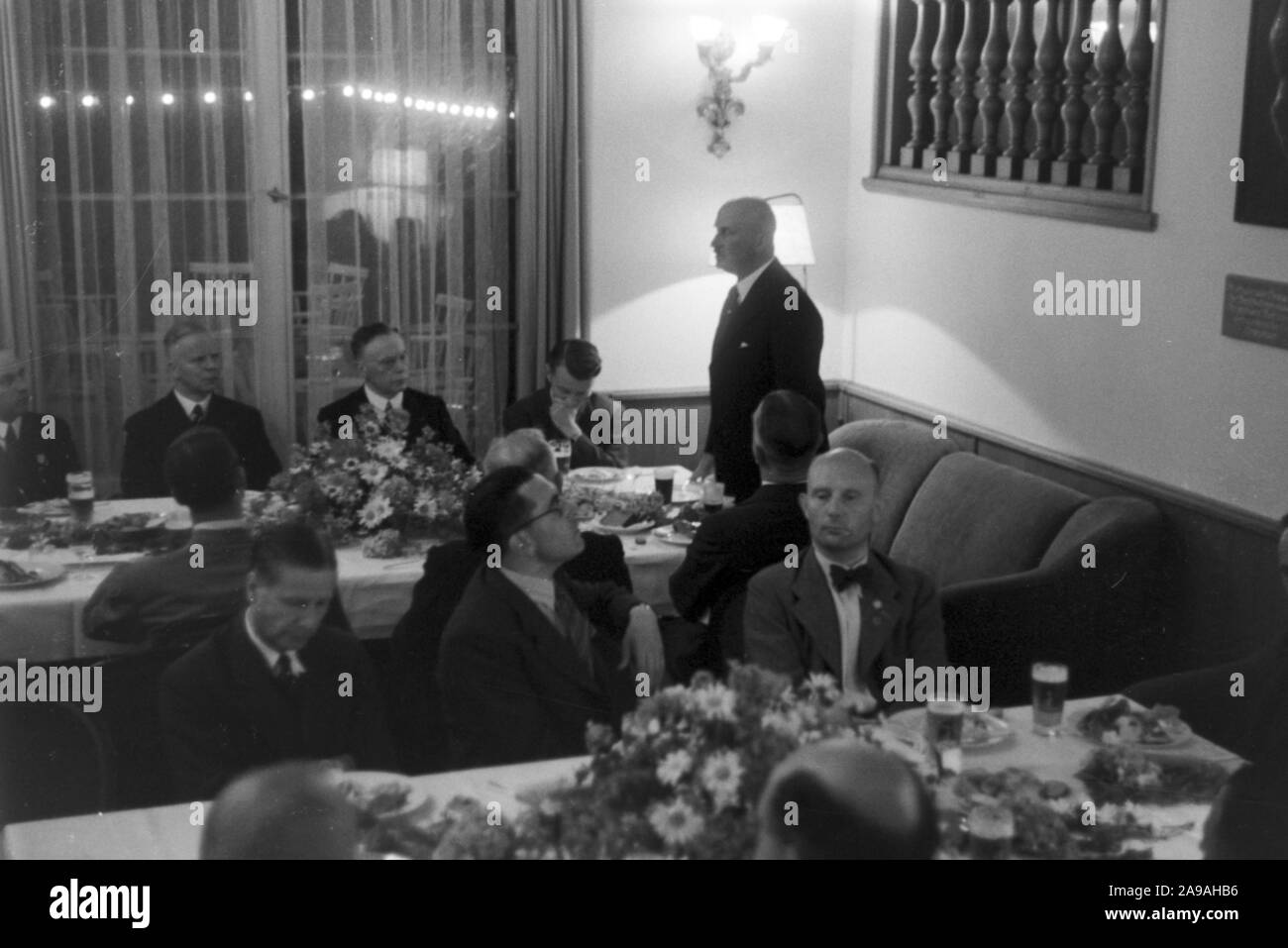 Un incontro in Harnack-Haus in Berlin-Dahlem, Germania 1930s. Foto Stock