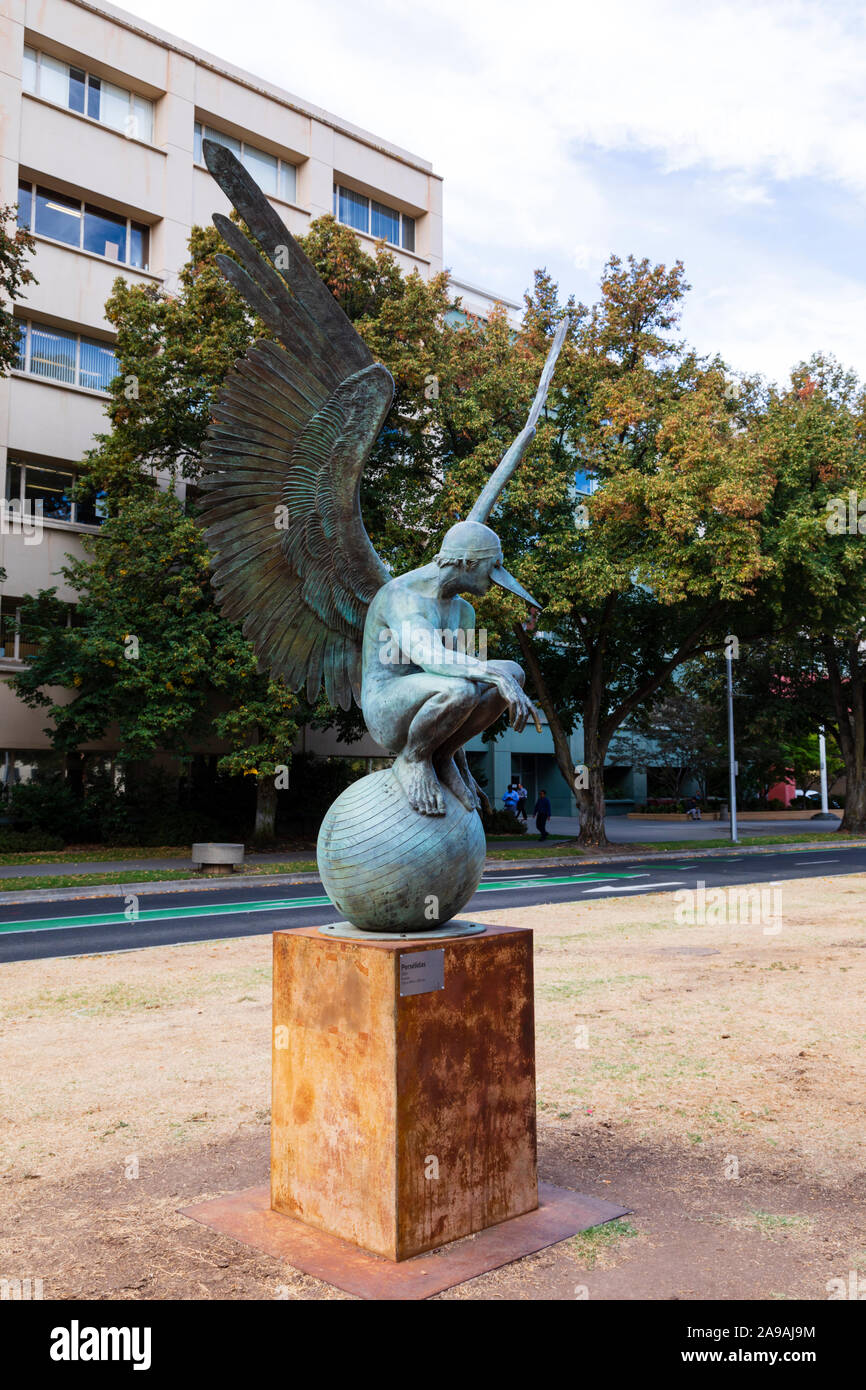 "Perselidas angelo", parte del "Ali della città" di arte pubblica bt installazione Jorge Marin. Capitol Mall, Sacramento, California, Stati Uniti d'America Foto Stock