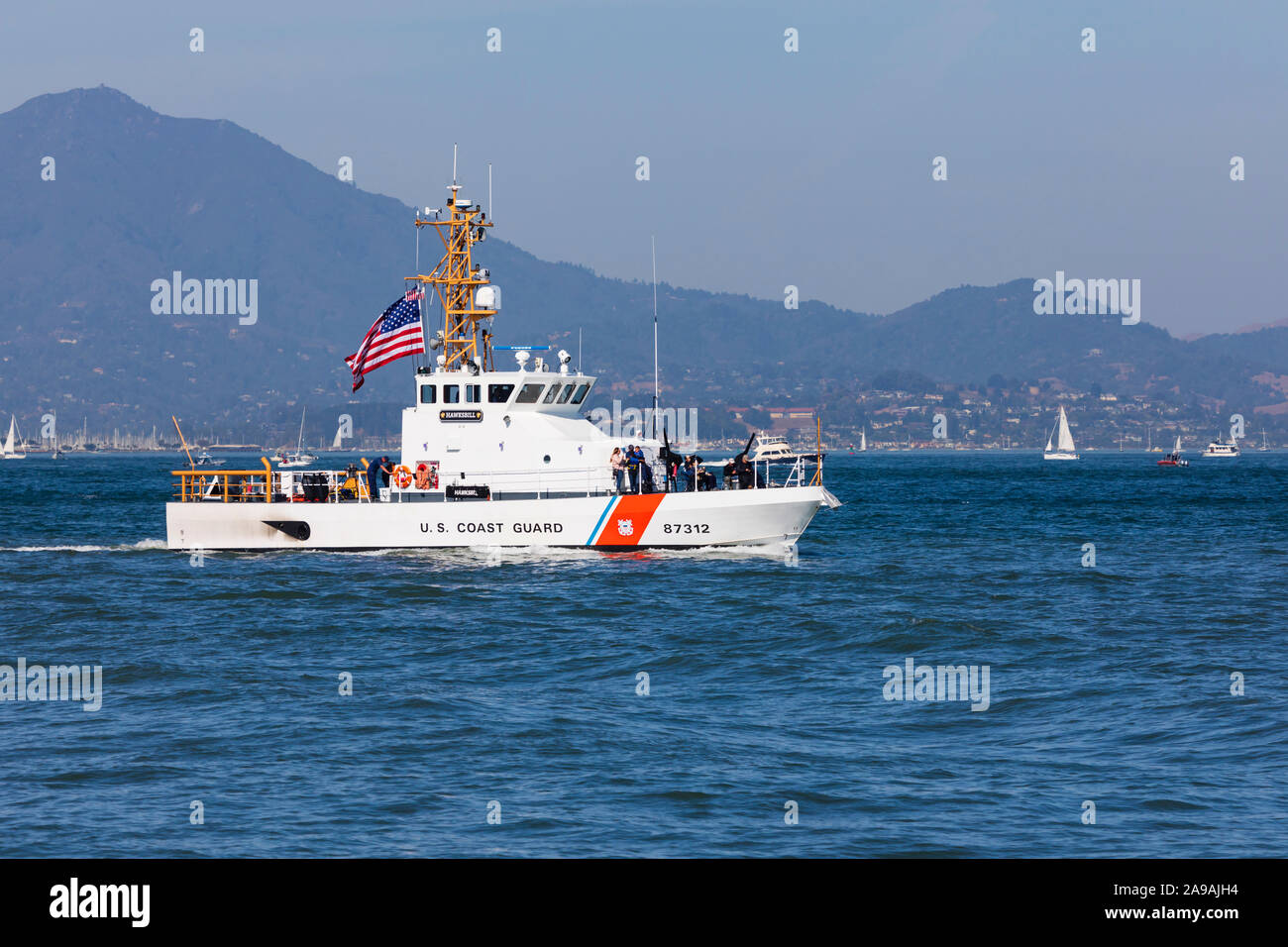 Guardia Costiera degli Stati Uniti imbarcazione di pattuglia, Hawksbill, nella Baia di San Francisco, California, Stati Uniti d'America. Stati Uniti d'America Foto Stock