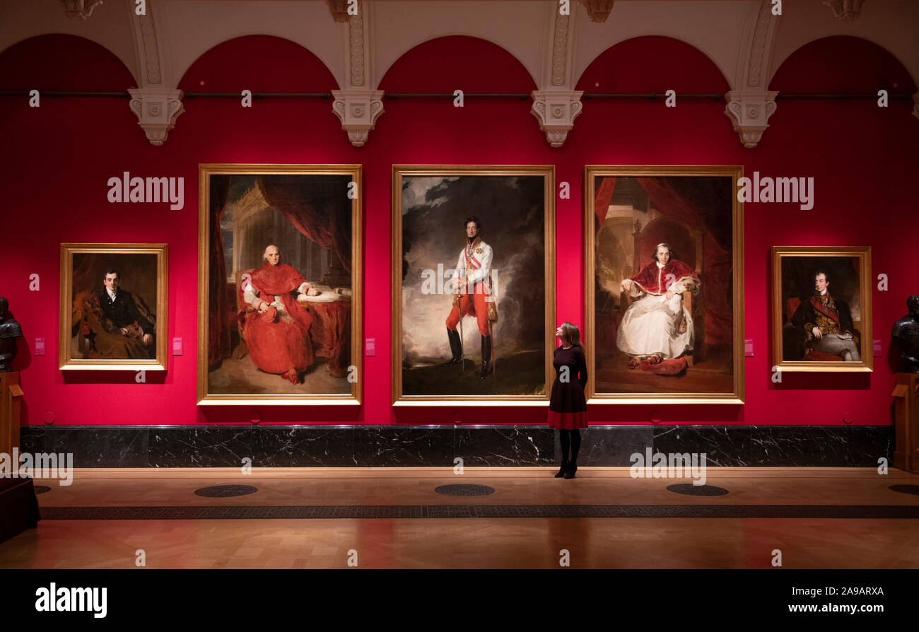 La Queen's Gallery e Buckingham Palace, London, Regno Unito. Il 14 novembre 2019. George IV: Arte e spettacolo anteprima della fiera, presentando la sua impareggiabile collezione di arte, gran parte del quale rimane nella Royal Collection. La mostra va dal 15 novembre 2019 - 3 maggio 2020. Immagine: Ritratti da Sir Thomas Lawrence dalla camera di Waterloo, il Castello di Windsor. (L a r): Ercole Consalvi cardinale; Charles, Arciduca d'Austria; Papa Pio VII. Credito: Malcolm Park/Alamy Live News. Foto Stock