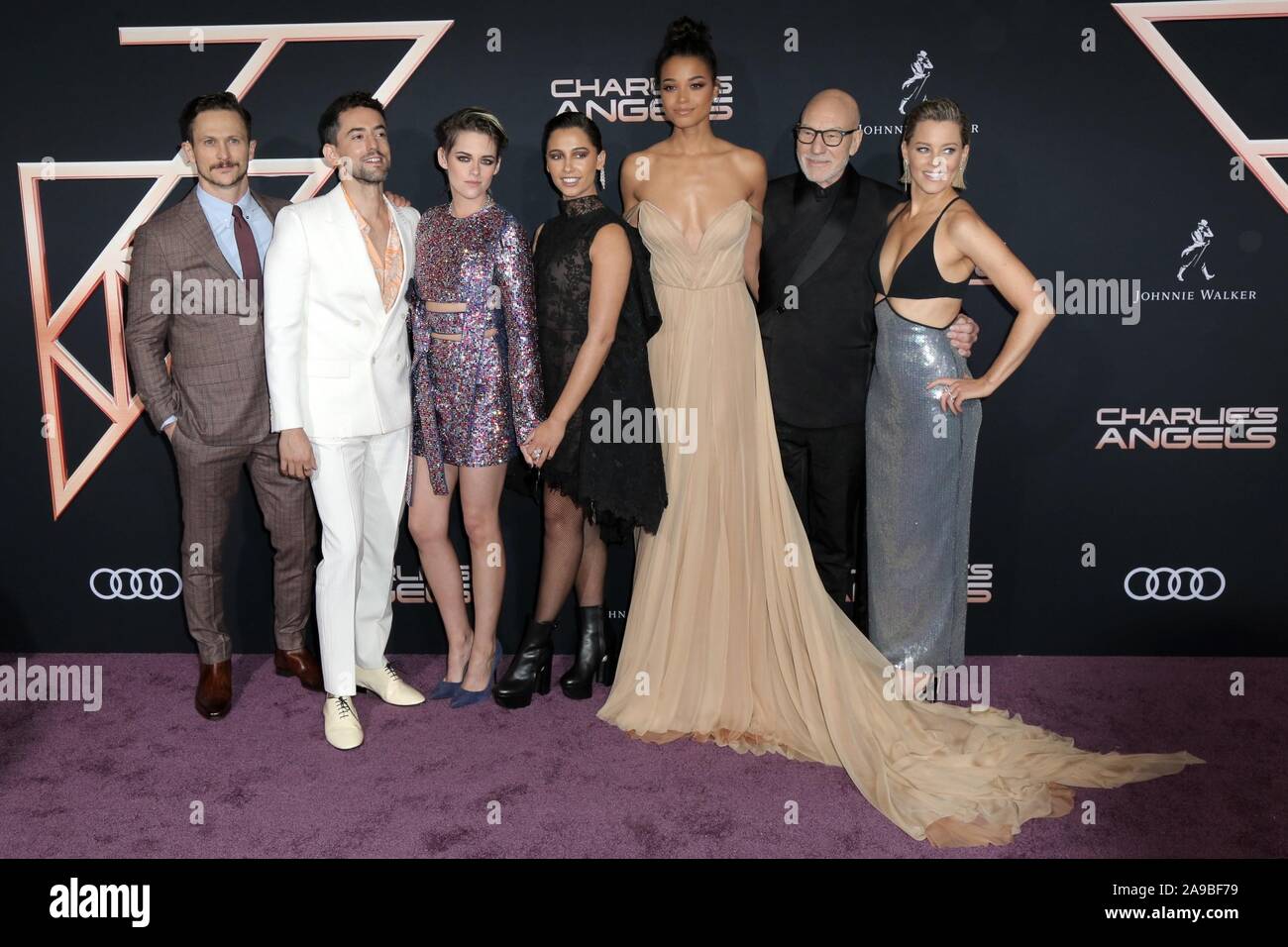 Los Angeles, CA. Xi Nov, 2019. Jonathan Tucker, Luis Gerardo Mendez, Kristen Stewart, Naomi Scott, Ella Balinska, Patrick Stewart, Elizabeth banche presso gli arrivi di CHARLIE'S ANGELS Premiere 2019, Regency Village Theatre - Westwood, Los Angeles, CA Novembre 11, 2019. Credito: Priscilla concedere/Everett raccolta/Alamy Live News Foto Stock