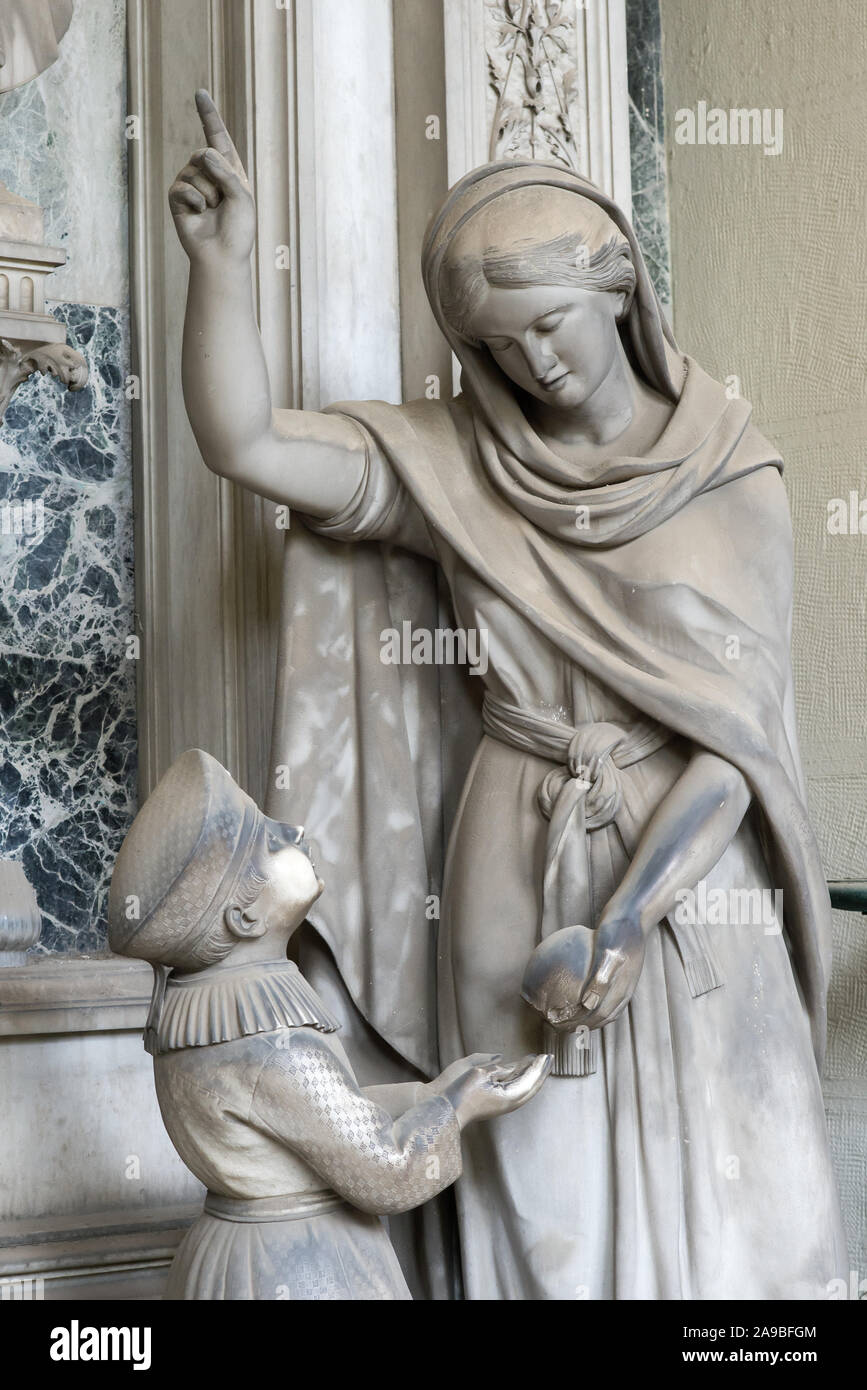 06.04.2019, Genova, liguria, Italy - Tomba scultura madre con bambino al cimitero monumentale di Staglieno. 0CE190406D006CAROEX.JPG [modello di rilascio: n. Foto Stock