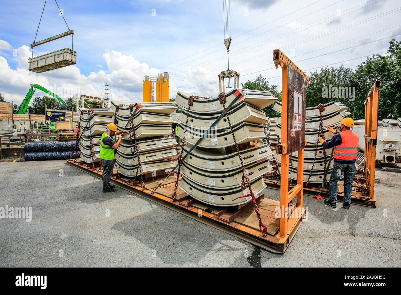 16.06.2016, Oberhausen, Renania settentrionale-Vestfalia, Germania - Emscher conversione, nuova costruzione dell'Emscher AKE di fognature, tuebbing il tunneling all'albero 2 Foto Stock