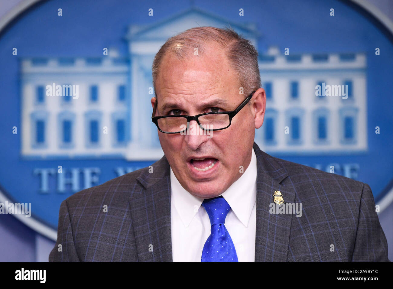 Washington, Stati Uniti. Xiv Nov, 2019. Il CBP Direttore Mark Morgan mutandine reporters circa il confine meridionale e aggiornate sul processo di presidente trionfi frontiera muro, alla Casa Bianca di Washington, DC il giovedì 14 novembre, 2019. Foto di Kevin Dietsch/UPI Credito: UPI/Alamy Live News Foto Stock