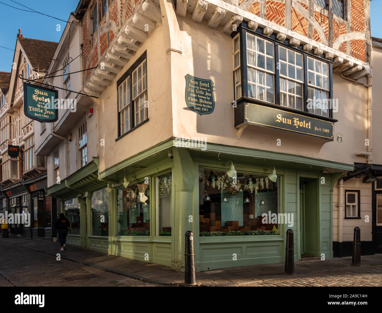 La storica Il Grade ii Listed è un Sun Hotel in Sun Street, a pochi metri dal cancello principale della Cattedrale di Canterbury, nel Kent, sud-est Inghilterra, Regno Unito Foto Stock