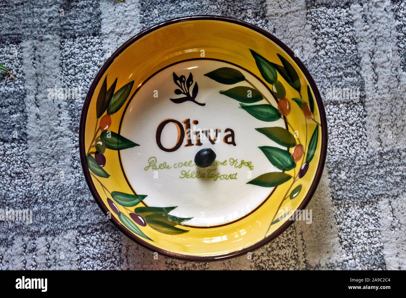 Etude con olive in ceramica dipinta in ceramica, Philadelphia, Pennsylvania, STATI UNITI D'AMERICA Foto Stock