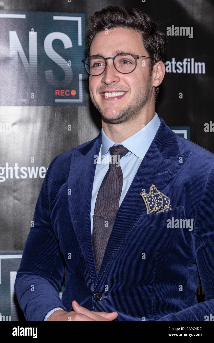 New York, NY, Stati Uniti d'America - 13 Novembre 2019: Dr. Mike assiste 'sudorazioni notturne' New York Premiere proiezione a Tribeca Screening Room, Manhattan ; Foto Stock