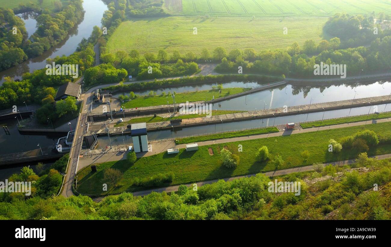 A paratoia Saar canal vicino Kanzem, Trier-Saarburg district, Renania-Palatinato, Germania Foto Stock