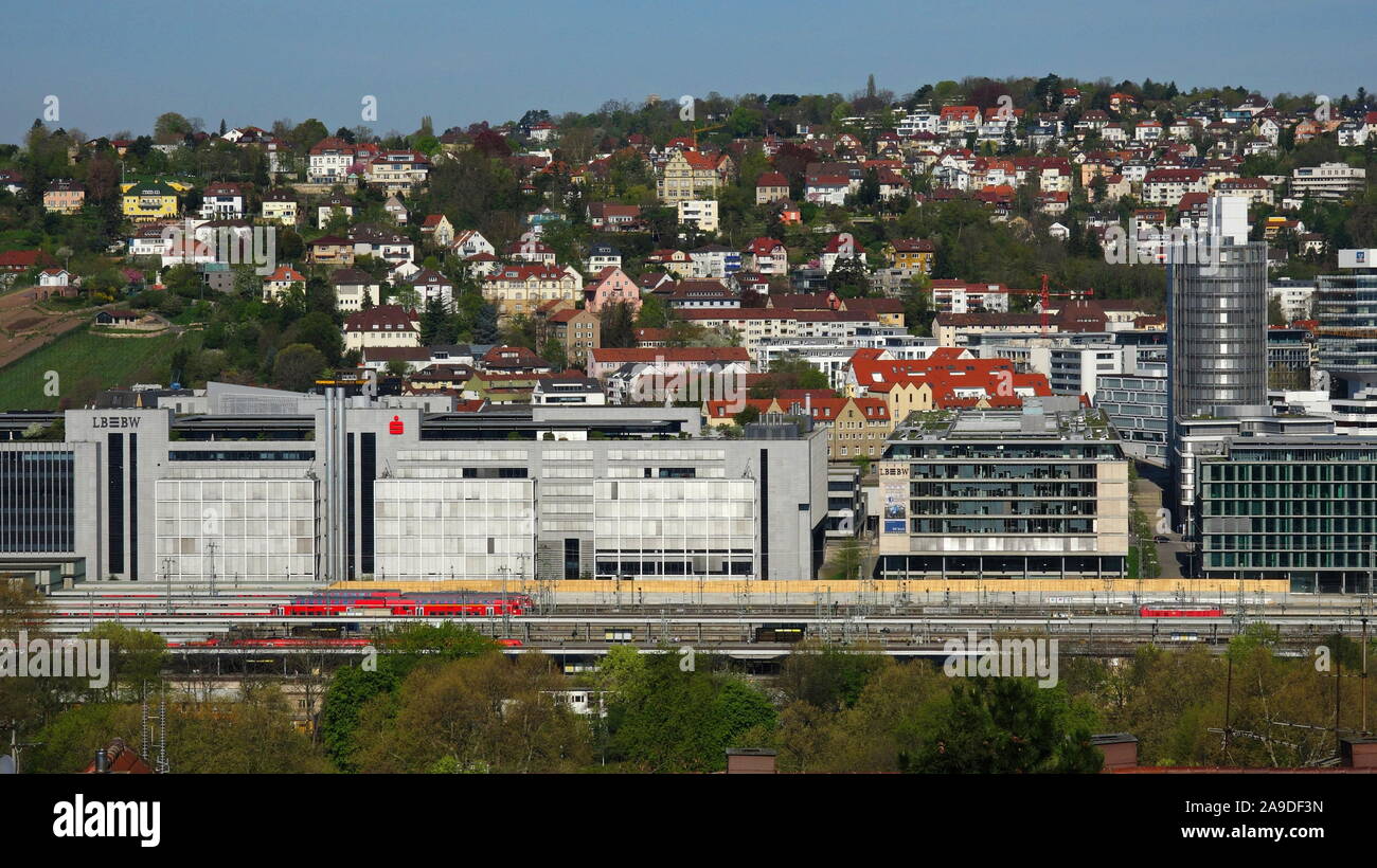 La stazione centrale e Europaviertel, Stoccarda, Baden-Württemberg, Germania Foto Stock