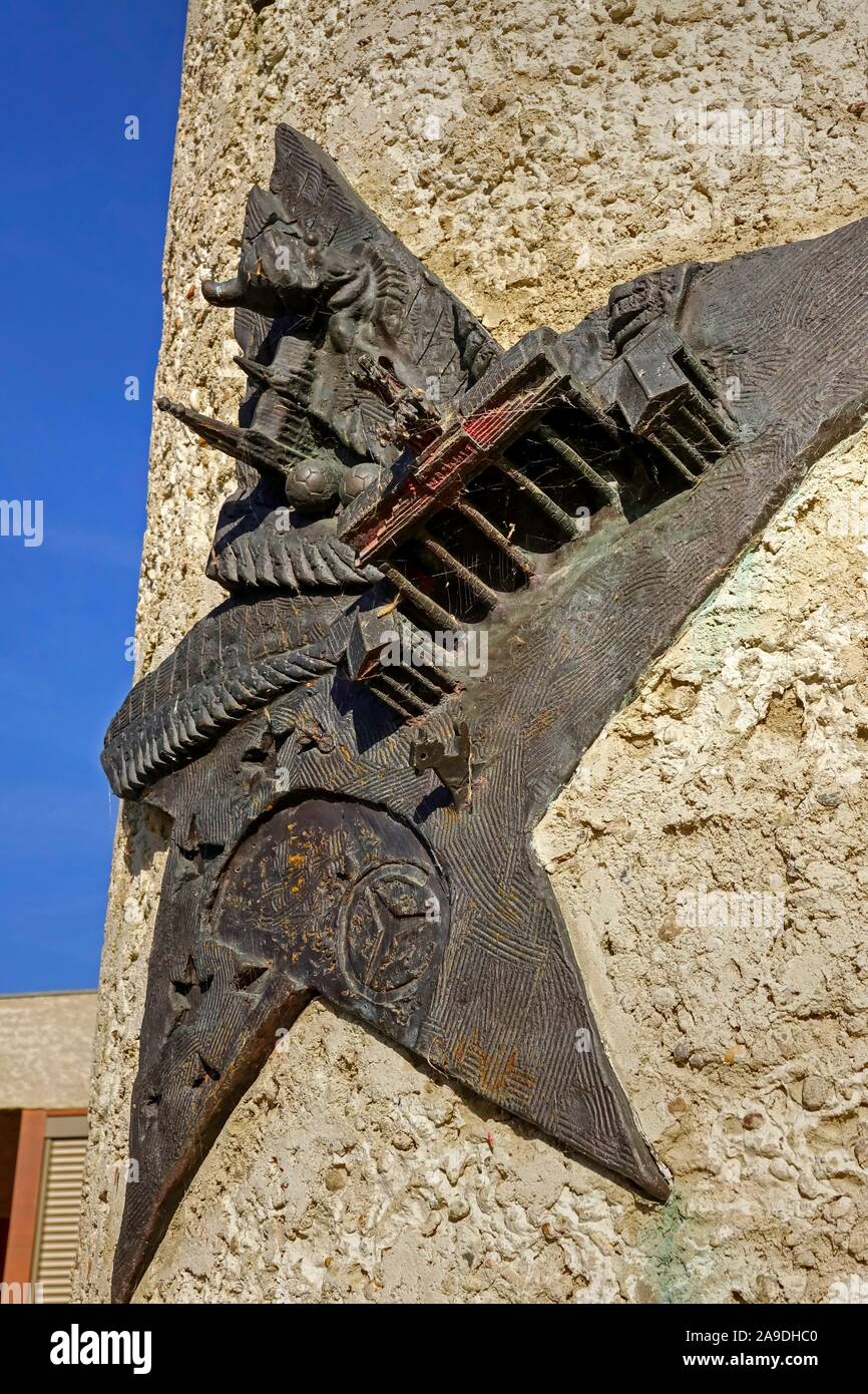 Monumento a stella nella parte anteriore del Museo Europeo Musée Européen a Schengen, cantone di Remich, valle della Mosella, Lussemburgo Foto Stock