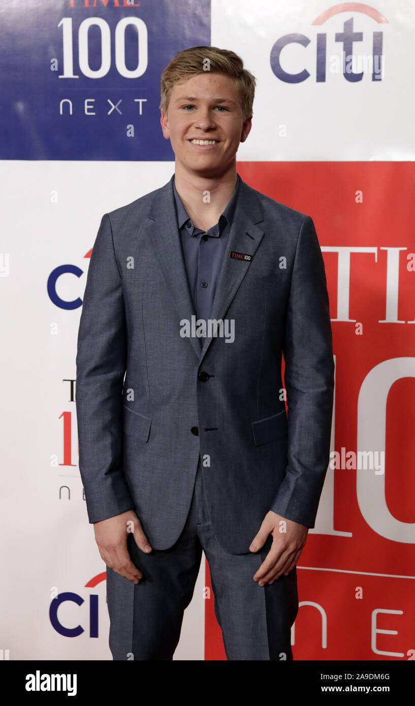 Robert Irwin arriva sul tappeto rosso al momento 100 il prossimo giovedì, 14 Novembre 2019 presso il Molo 17 nella città di New York. Il tempo ha celebrato il suo primo tempo annuale 100 successivo elenco di 100 individui che stanno plasmando il futuro dei loro campi. Foto di Jason Szenes/UPI Foto Stock
