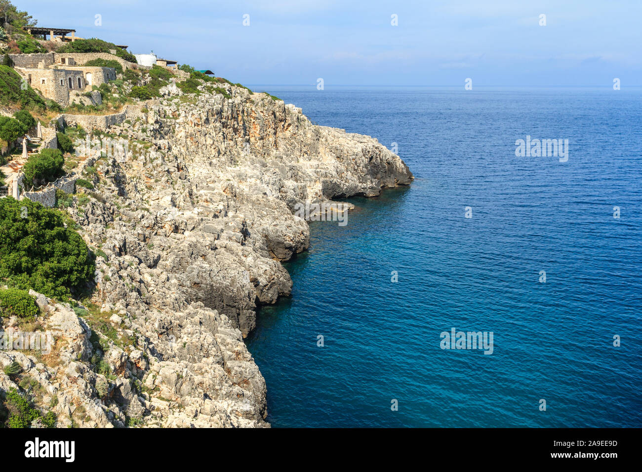 La costa rocciosa nella regione del Salento - boot tacco d'Italia, Foto Stock