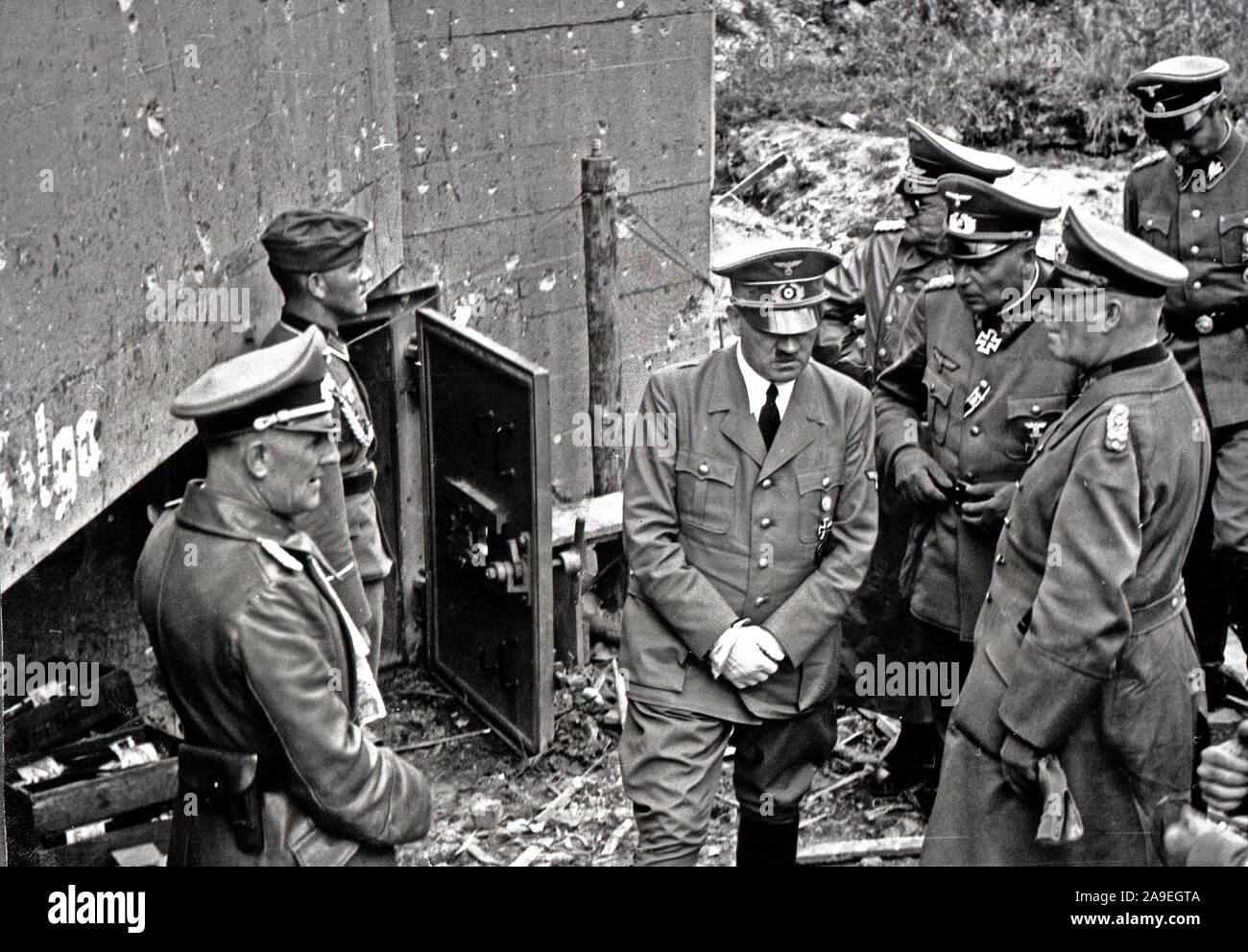 Eva Braun Collection (sedam) - leader nazista Adolf Hitler con soldati ca. fine del 1930 o all'inizio del 1940 Foto Stock