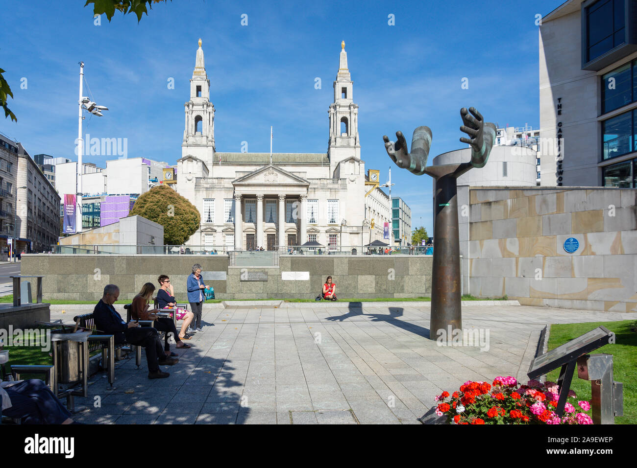 Leeds City edificio del Consiglio da Nelson Mandela giardini, Leeds, West Yorkshire, Inghilterra, Regno Unito Foto Stock