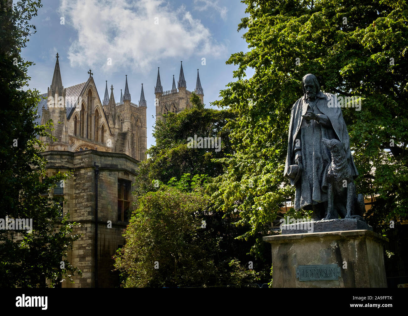 Tennyson statua e Cattedrale di Lincoln Foto Stock