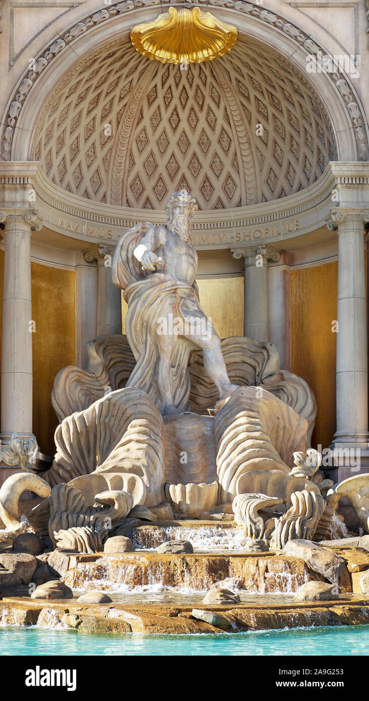 Fontana di Trevi replica, copiare la versione cat ricreando il design e i dettagli della famosa fontana di Roma, situato al di fuori del Forum Shop, Las Vegas Foto Stock