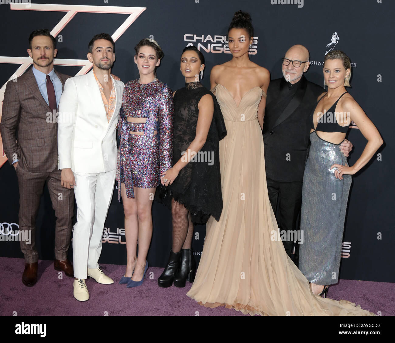 Novembre 11, 2019, Westwood, CA, Stati Uniti d'America: LOS ANGELES - NOV 11: onathan Tucker, Luis Gerardo Mendez, Kristen Stewart, Naomi Scott, Ella Balinska, Patrick Stewart, Elizabeth banche a ''Charlie's Angels'' Premiere presso il Villaggio teatro di Novembre 11, 2019 a Westwood, CA (credito Immagine: © Kay Blake/ZUMA filo) Foto Stock