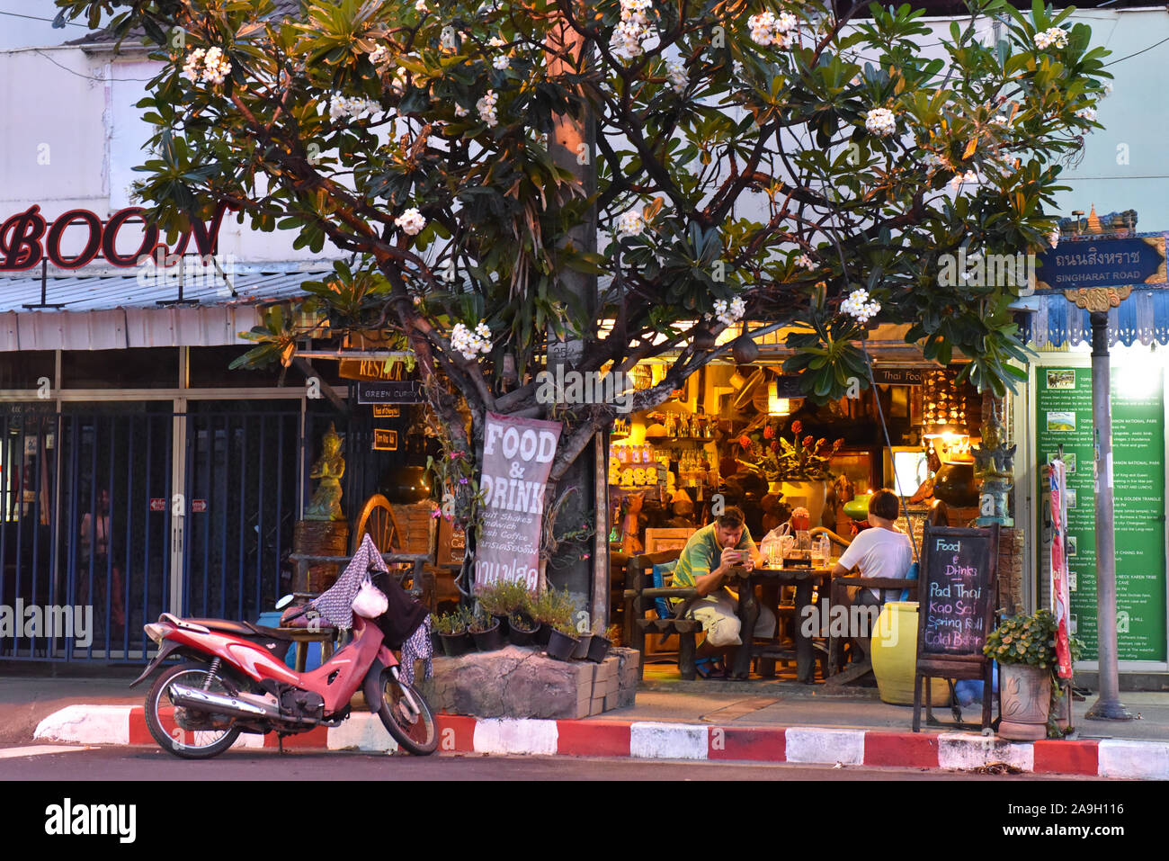 Centro storico (all'interno del fossato) , Chiang Mai, Thailandia Foto Stock