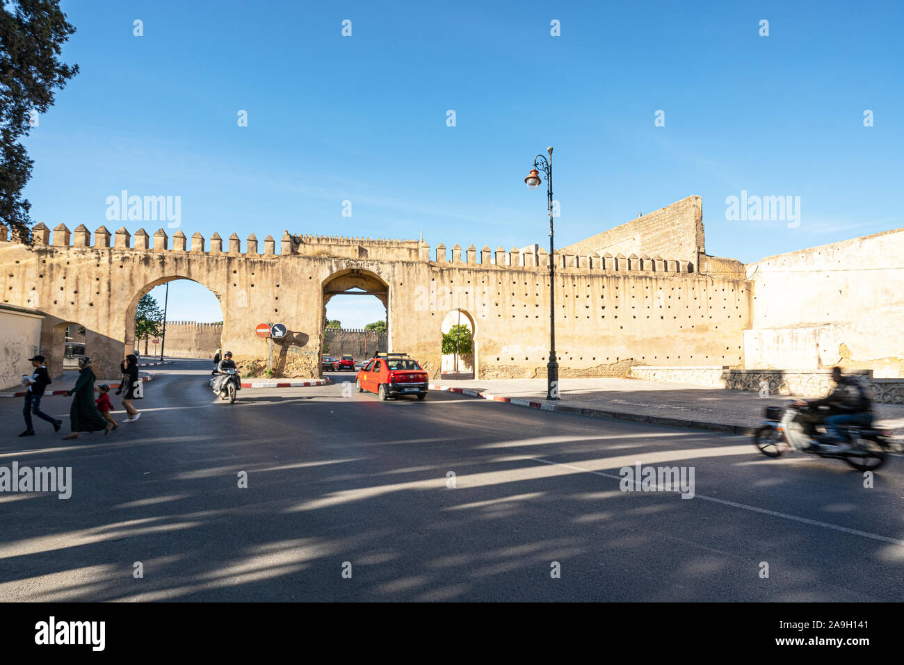 Fez, in Marocco. Il 9 novembre 2019. Una vista del Bab Chems city gate Foto Stock