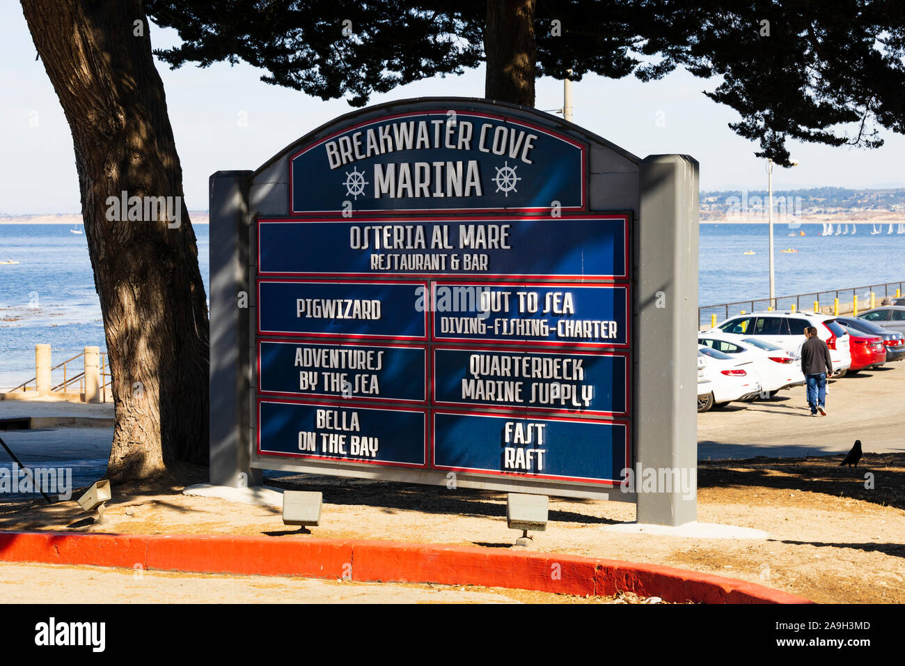 Segno per il frangionde Cove Marina, Monterey, California, Stati Uniti d'America Foto Stock