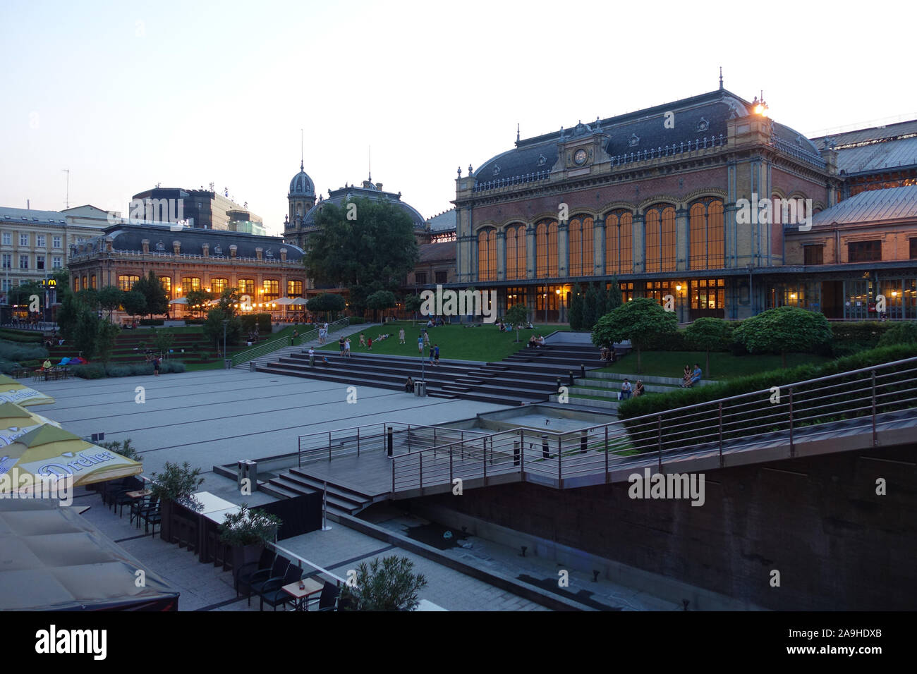 Budapest, Nyugati Pályaudvar, la Westbahnhof, la stazione ferroviaria occidentale, Eiffel 1877 Foto Stock