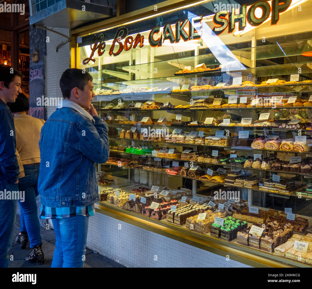 Le Bon Cake Shop su Acland Street St Kilda Melbourne Victoria Australia. Foto Stock