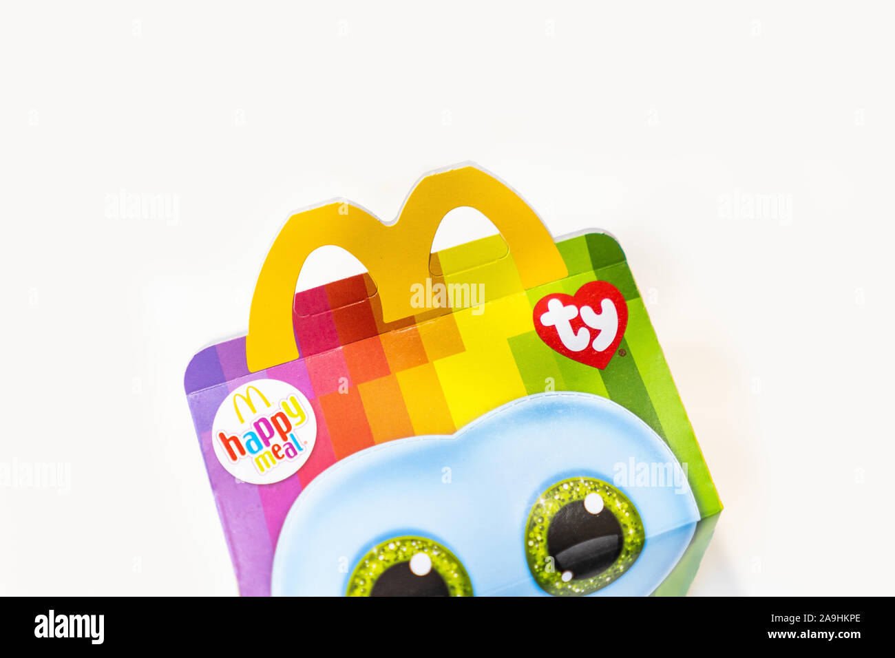 McDonalds Happy Meal incorporante il famoso TY orsacchiotto marca famosa per i bambini per la loro glittery occhi e compleanni, i pasti per i bambini Foto Stock