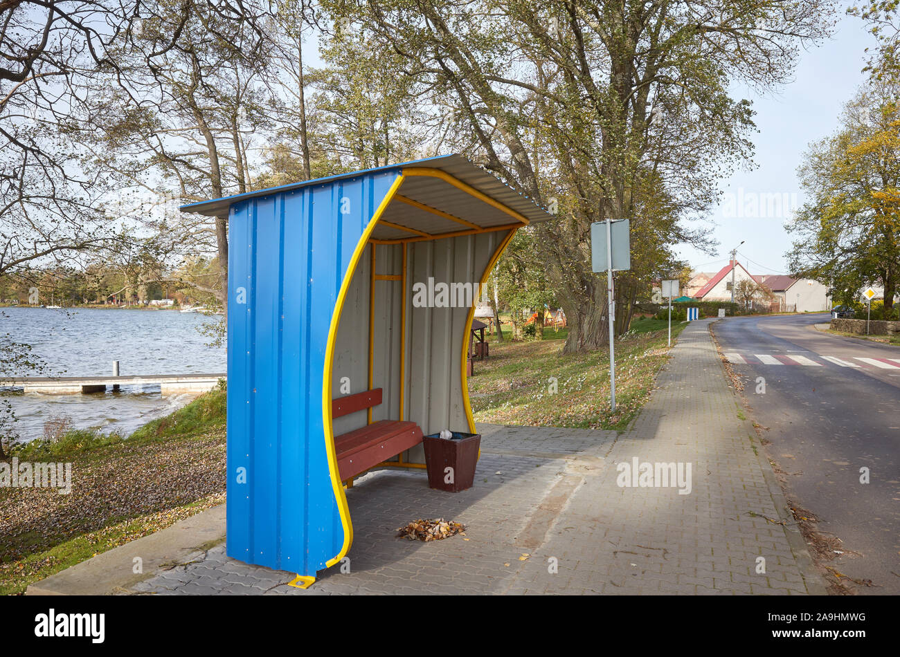 Fermata bus capannone di stare Drawsko, Polonia. Foto Stock