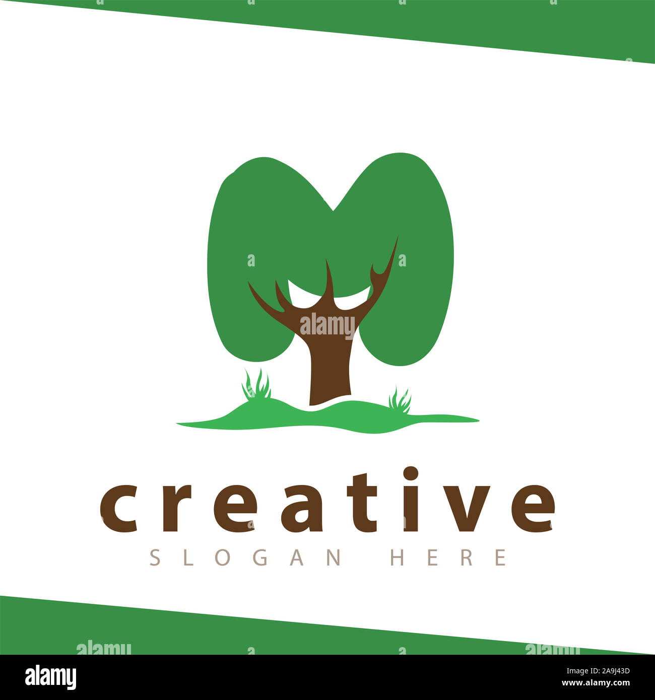 M Lettera tree logo verde template vettoriale Foto Stock