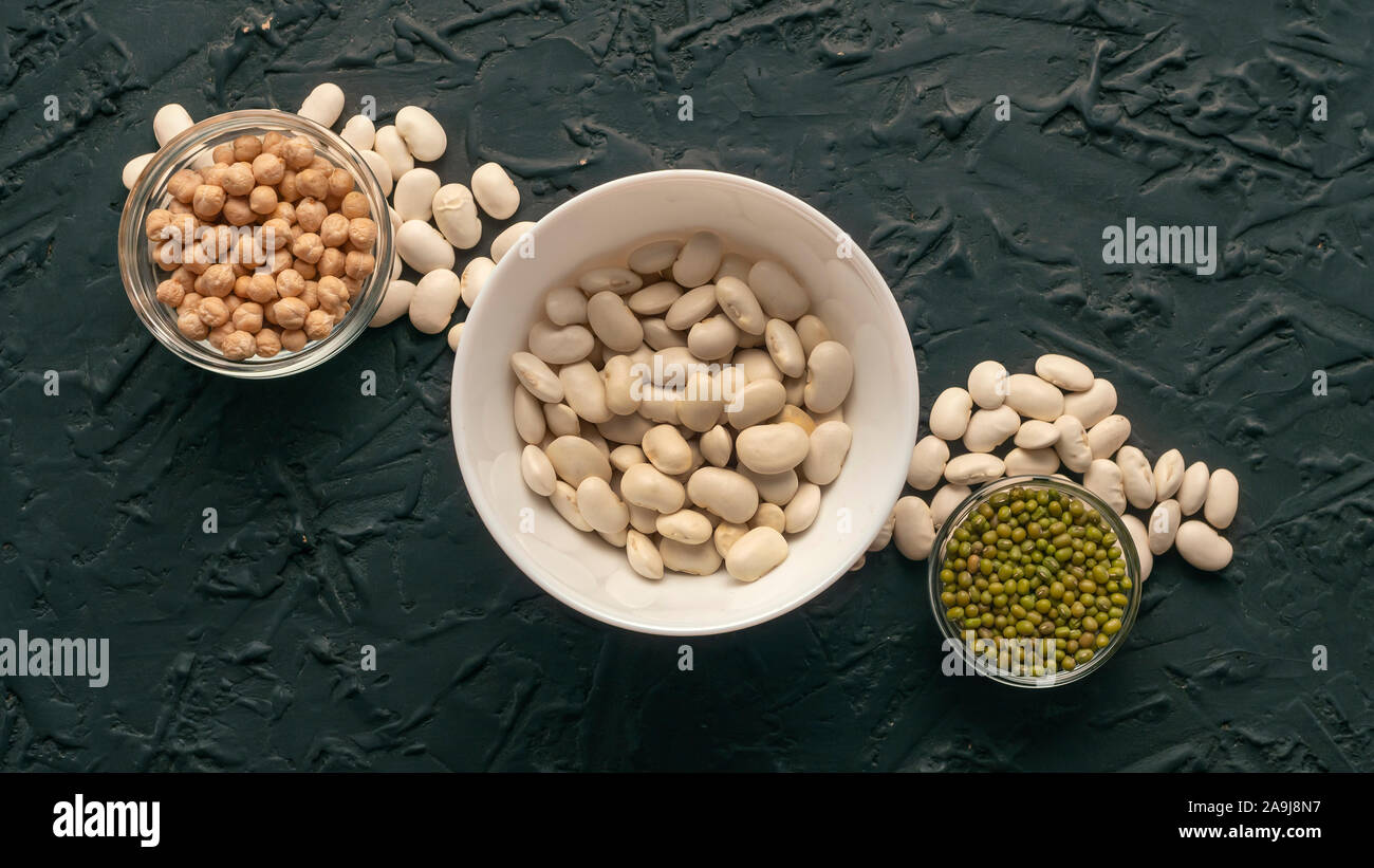 Proteina ricca, dieta vegana, fagioli neri, refried, bengal gram, refried fagioli Foto Stock