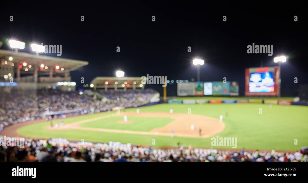 Baseball gioco tema. Sfocato vista panoramica sul gioco di baseball Foto Stock