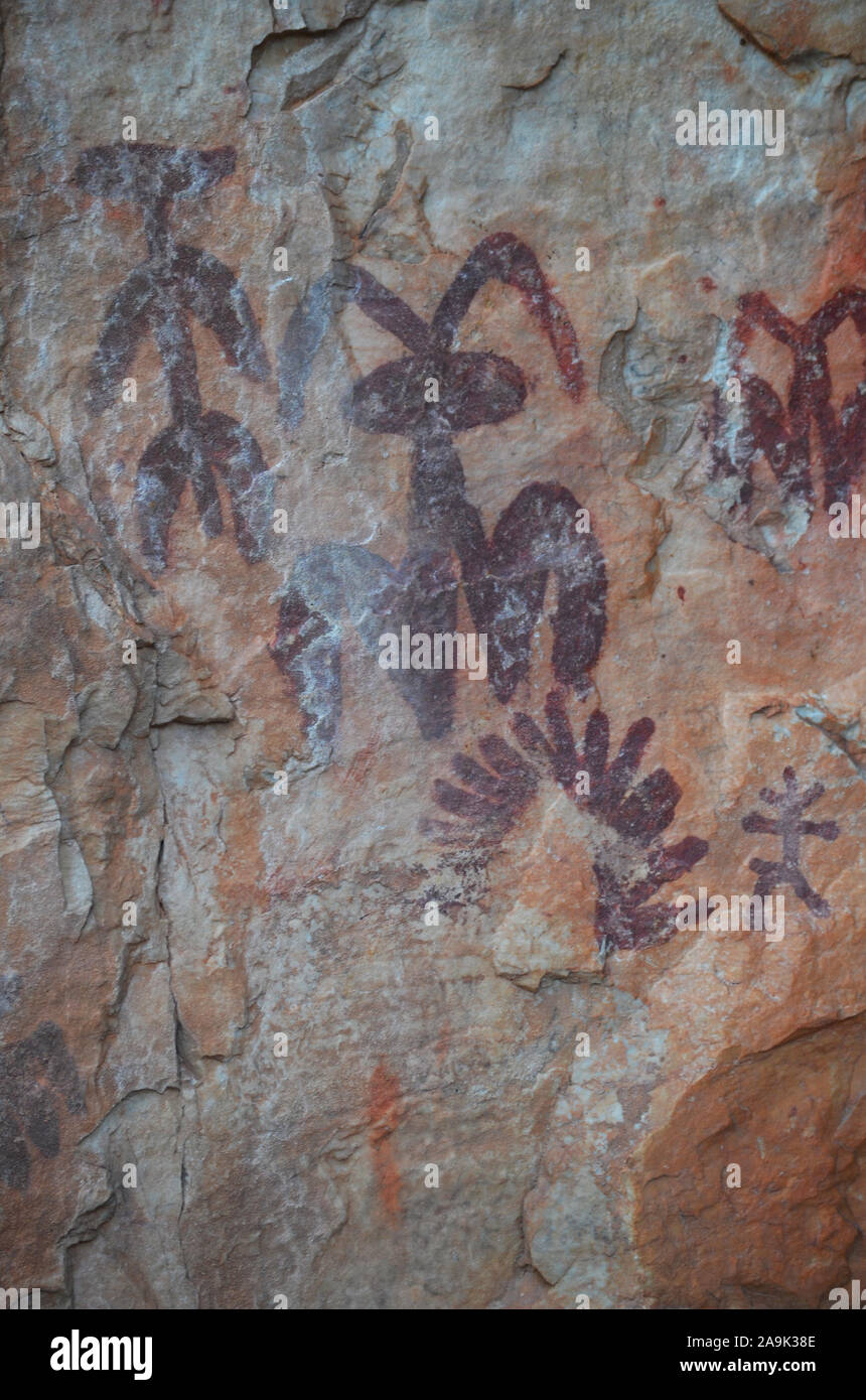 Peña Escrita pitture rupestri a Fuencaliente (Ciudad Real, Spagna meridionale), un notevole esempio di post-l'arte parietale paleolitica Foto Stock