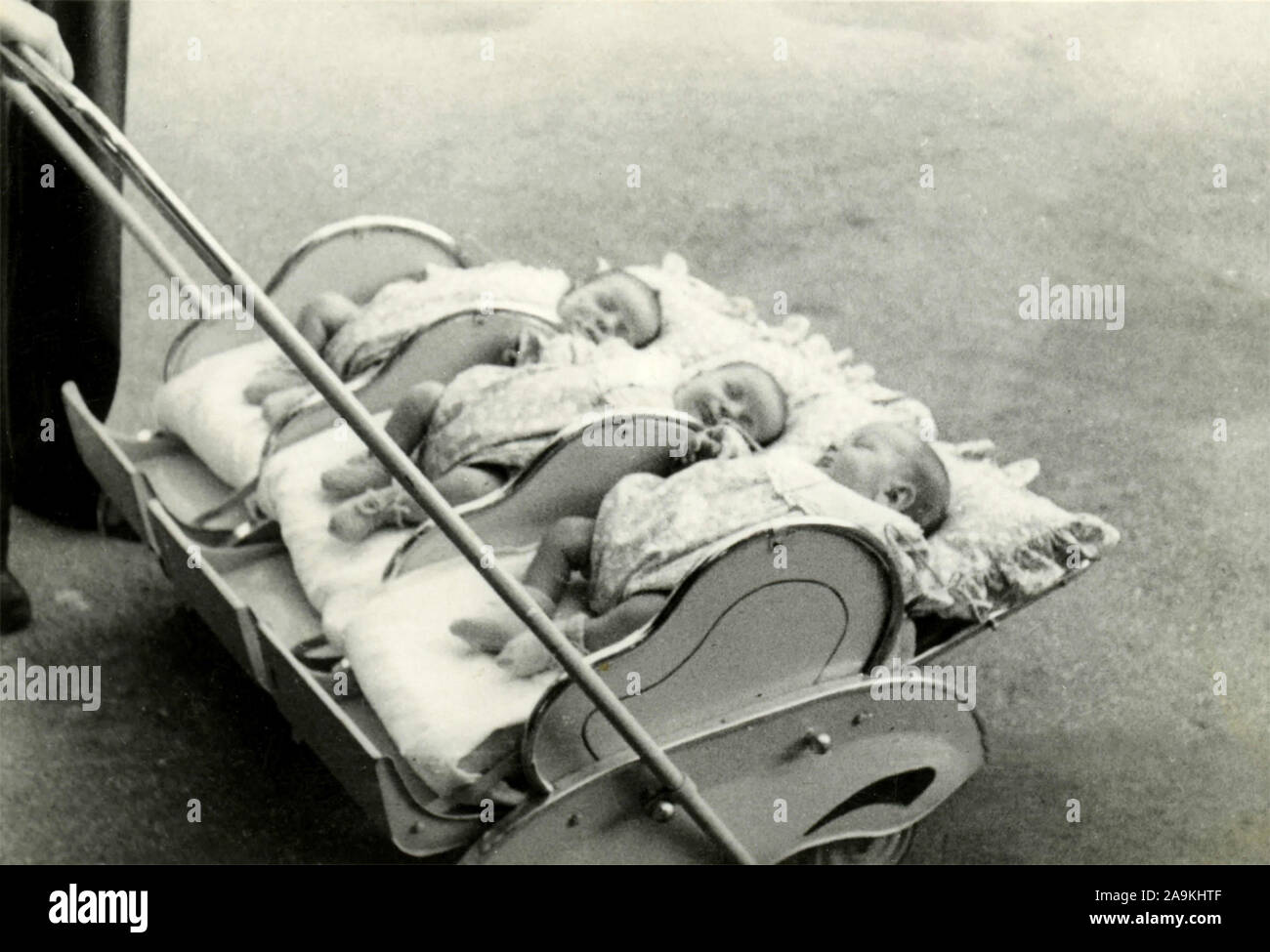 Un hat-trick dei bambini sulla sedia a rotelle , Italia Foto Stock