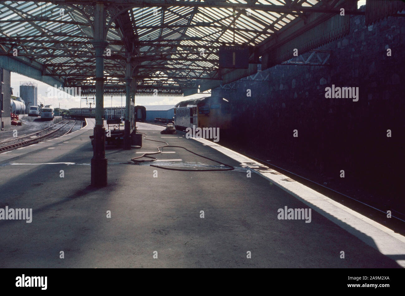 A partire dagli anni settanta British Railways treni, Oban, Scozia occidentale, REGNO UNITO Foto Stock