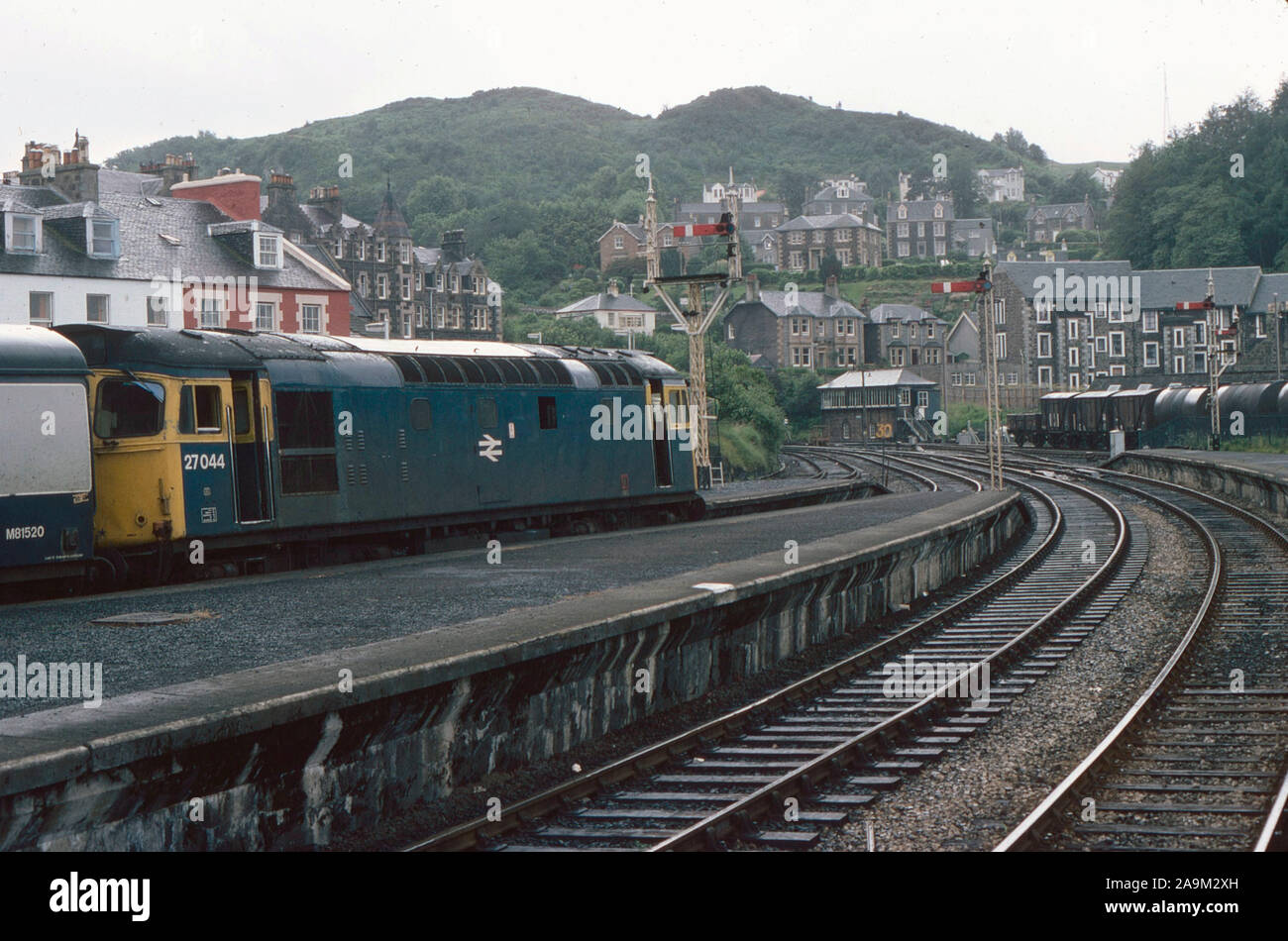 A partire dagli anni settanta British Railways treni, Oban, Scozia occidentale, REGNO UNITO Foto Stock