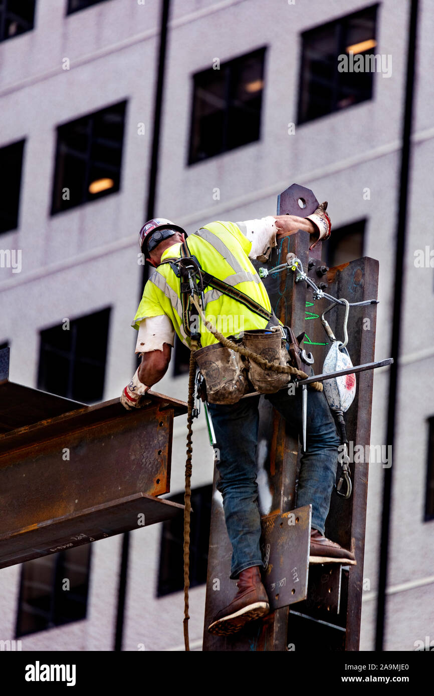 WA17324-00...WYOMING - lavoratore di ferro a Seattle. Foto Stock