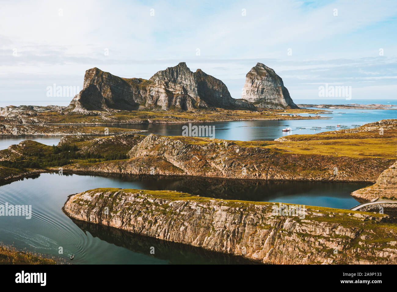 Norvegia paesaggio isole Traena destinazioni di viaggio incredibile natura paesaggio Helgeland Foto Stock