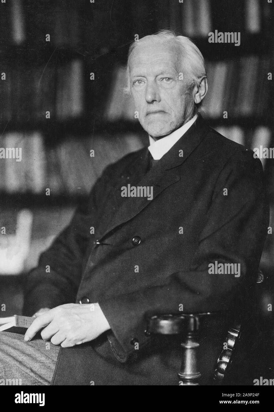 La rivoluzione tedesca - il Professor Dr. Ulrich von Wilamowitz-Moellendorf, il famoso philogist dell'Università di Berlino, che saranno presto celebrare il cinquantesimo giubileo del suo medico di laurea ca. 1919-1924 Foto Stock