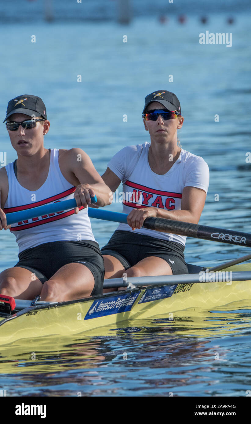 Henley-on-Thames. Regno Unito. Donna Coppia. USA W2-. Archetto. Megan KALMOE e Tracy EISSER. 2017 Henley Royal Regatta, Henley raggiungere, sul fiume Tamigi. 18:46:06 Sabato 01/07/2017 [Obbligatorio di credito. Peter SPURRIER/Intersport immagini. Foto Stock