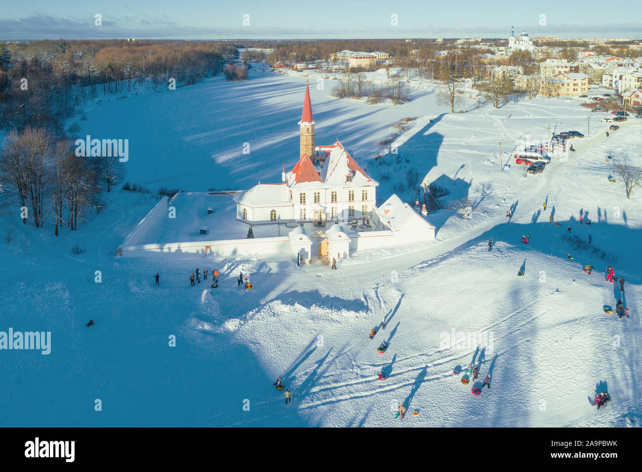 GATCHINA, Russia - 12 gennaio 2019: giornata di gennaio al Priory Palace (la fotografia aerea) Foto Stock