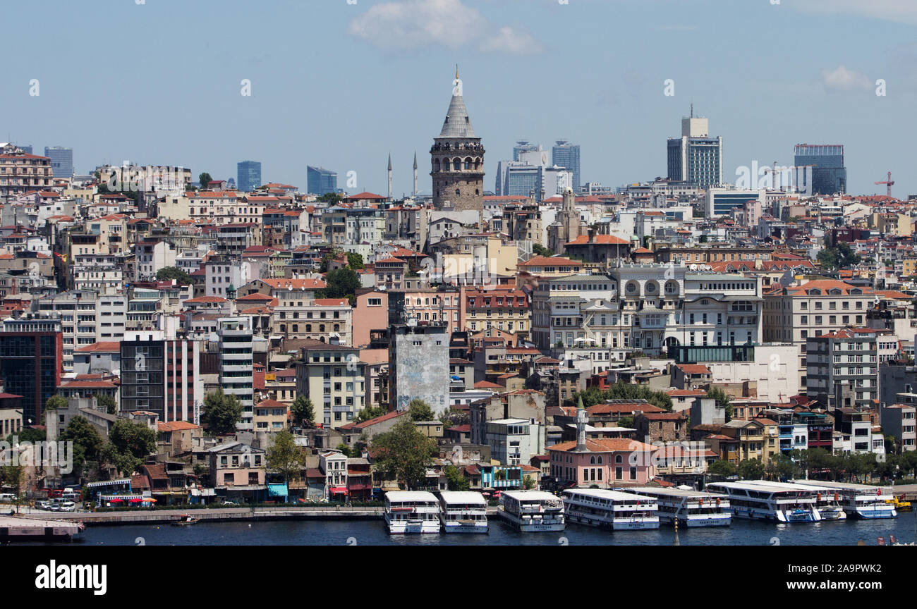 Galata Istanbul, Turchia, Giugno 18th, 2019: storico quartiere di Galata, Torre Galata e ottomano Museo della Banca. Foto Stock