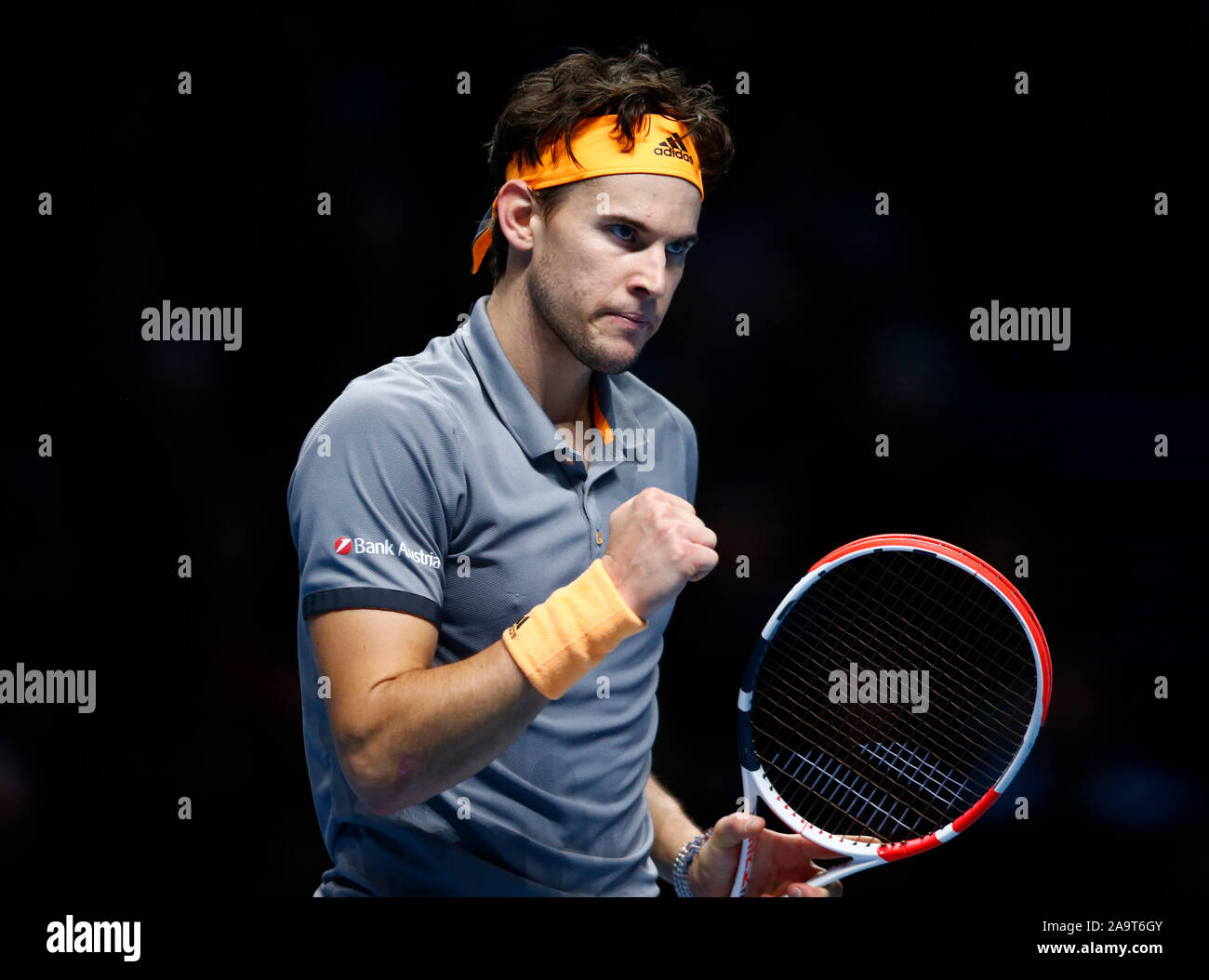 Londra, Regno Unito. Novembre 17 Dominic Thiem (AUT) durante in azione durante il campionato Singles match finale Dominic Thiem (AUT) contro Stefanos Tsitsipas (GRE) Internazionali di Tennis - Nitto ATP World Tour Finals Giorno 8 - Martedì 17 Novembre 2019 - O2 Arena - Londra Credit: Azione Foto Sport/Alamy Live News Foto Stock