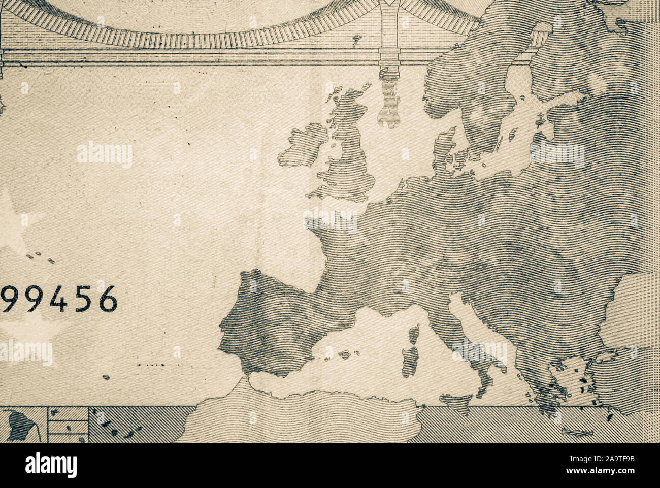 Mappa di Europa su una banconota da 100 euro di close-up. Vecchio retrò stile vintage foto. Foto Stock