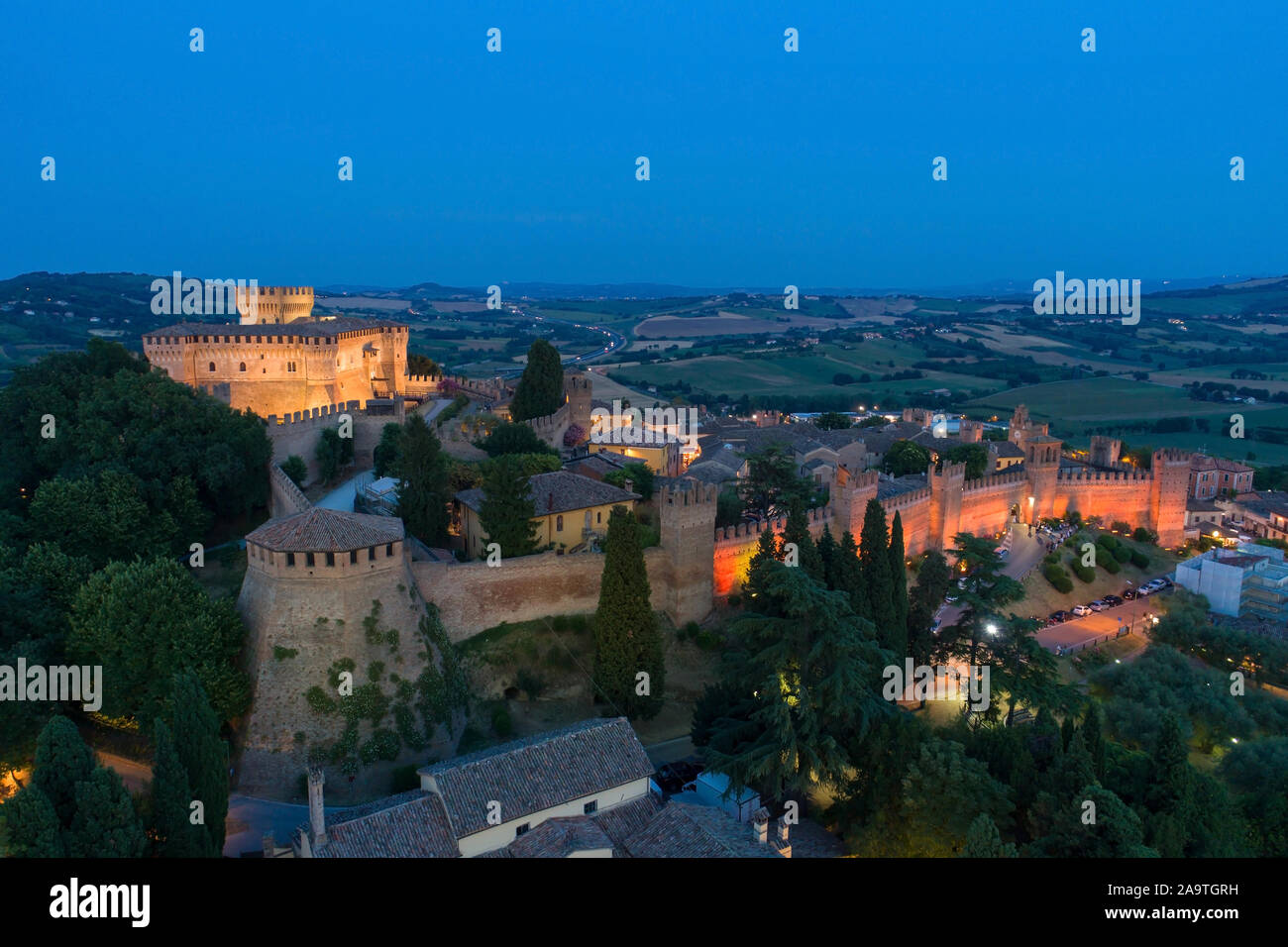 Vista del medievale castello di Gradara Italia Foto Stock