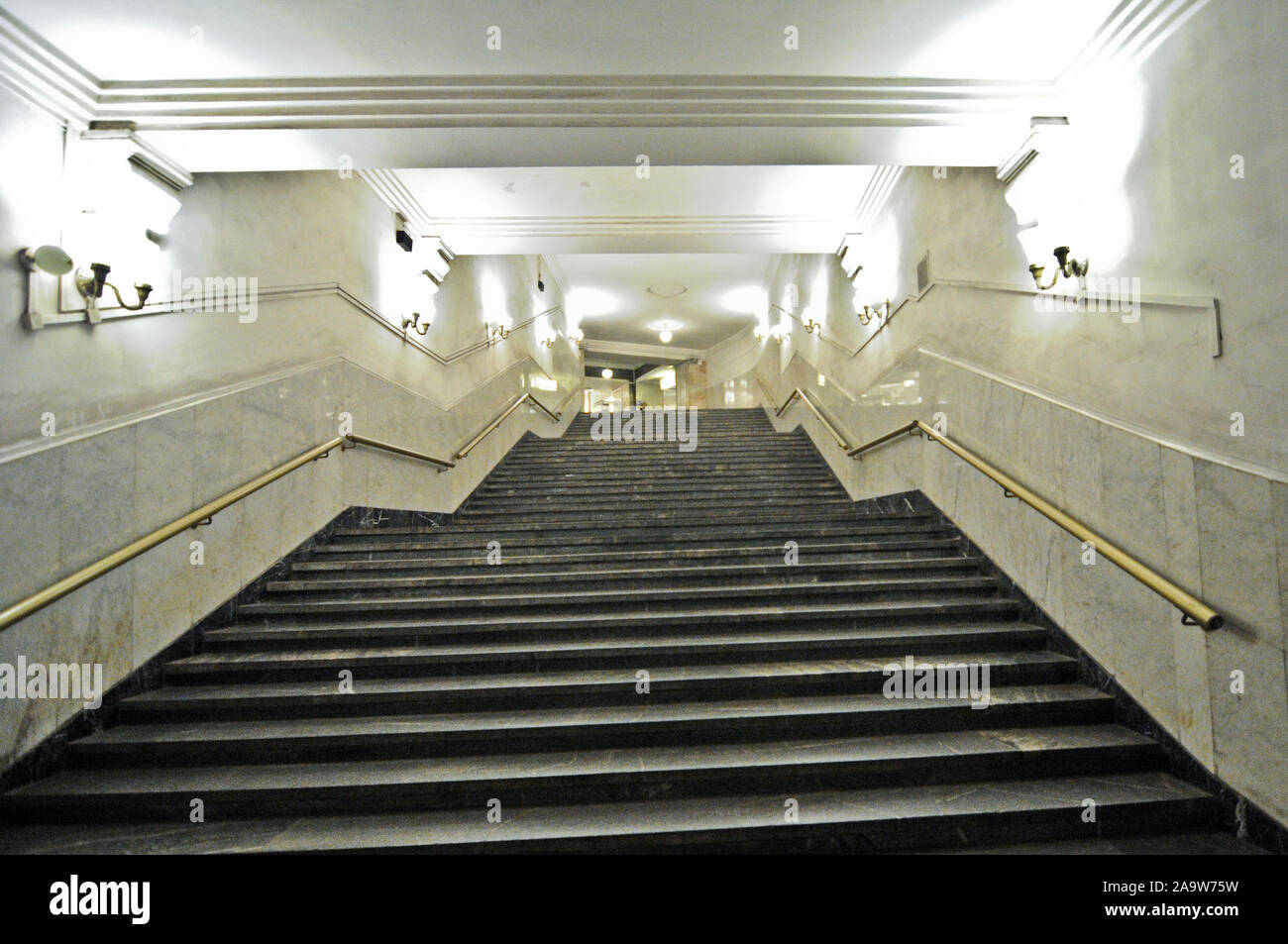 Biblioteka imeni Lenina stazione della metropolitana. Mosca, Russia Foto Stock