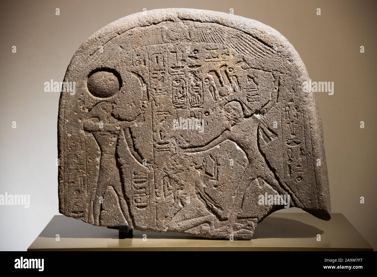 Stele del faraone Ramesse II con iscrizione geroglifica, xiii secolo A.C. Museo Nazionale di Beirut, Libano Foto Stock