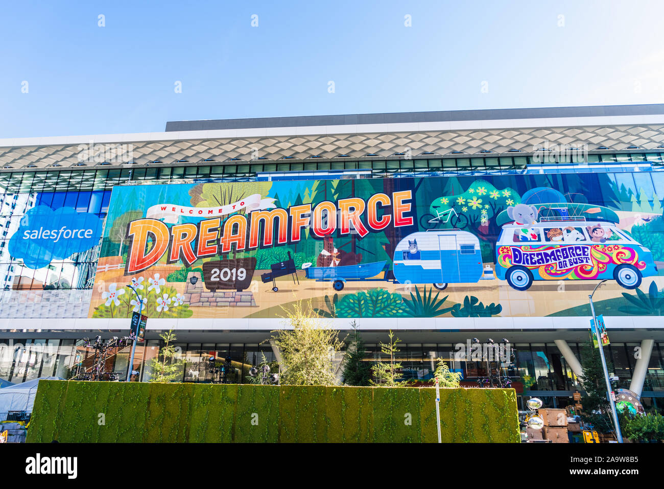 Nov 17, 2019 San Francisco / CA / STATI UNITI D'AMERICA - Dreamforce convenzione annuale si svolge al Moscone Center; Dreamforce è un utente annuale conferenza ospitata dal Foto Stock