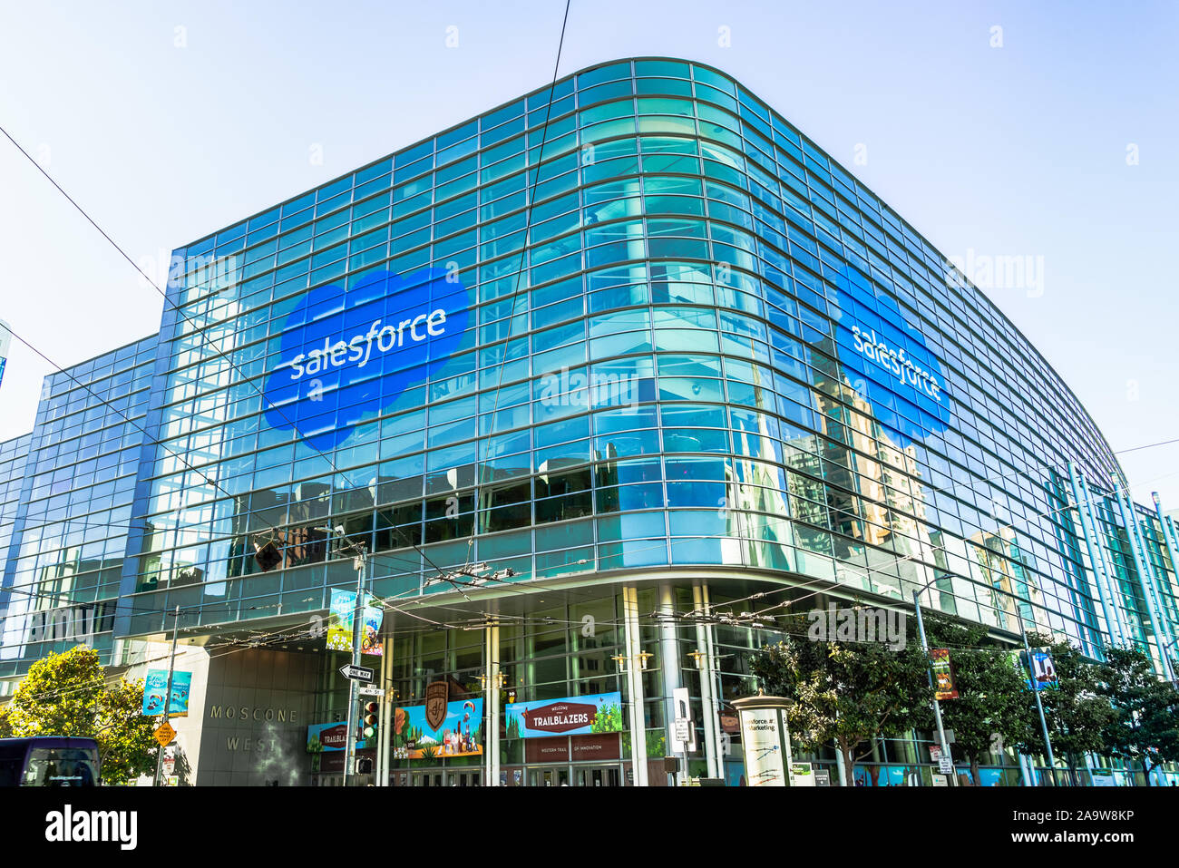 Nov 17, 2019 San Francisco / CA / STATI UNITI D'AMERICA - Dreamforce convenzione annuale si svolge al Moscone Center; Dreamforce è un utente annuale conferenza ospitata dal Foto Stock