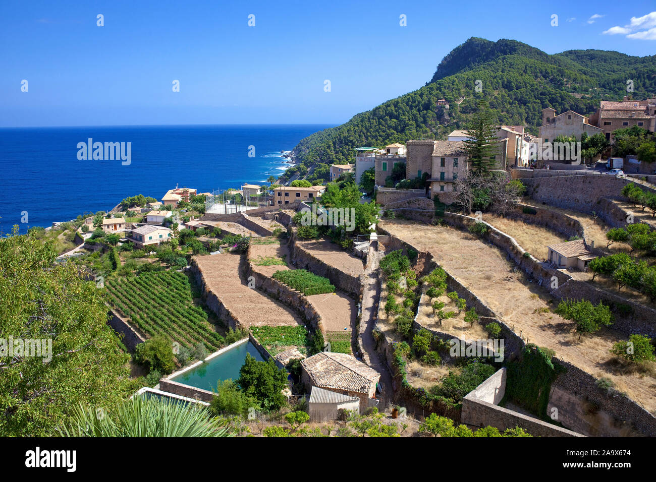 Banyalbufar, idyllisches Dord mit landwirtschaftlichem Terrassenbau an der Westküste von Mallorca, Balearen, Spanien | Banyalbufar, idilliaco villaggio wi Foto Stock