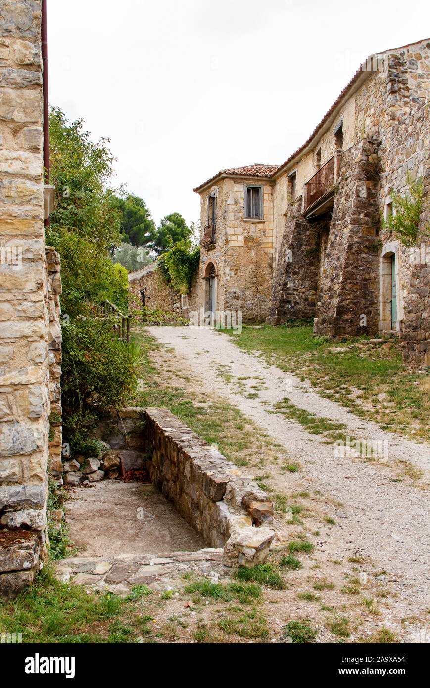 Roscigno Vecchio - vecchio villaggio abbandonato nel Cilento, Campania, Italia Foto Stock